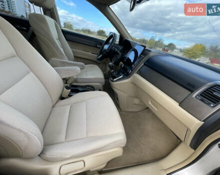 Серый Хонда СРВ, объемом двигателя 2.2 л и пробегом 299 тыс. км за 8700 $, фото 10 на Automoto.ua