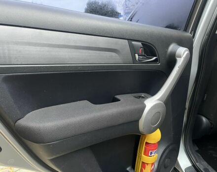 Серый Хонда СРВ, объемом двигателя 2 л и пробегом 214 тыс. км за 9500 $, фото 16 на Automoto.ua