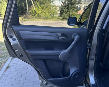 Сірий Хонда СРВ, об'ємом двигуна 2.2 л та пробігом 225 тис. км за 11000 $, фото 17 на Automoto.ua