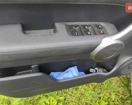 Серый Хонда СРВ, объемом двигателя 2.2 л и пробегом 134 тыс. км за 12500 $, фото 6 на Automoto.ua