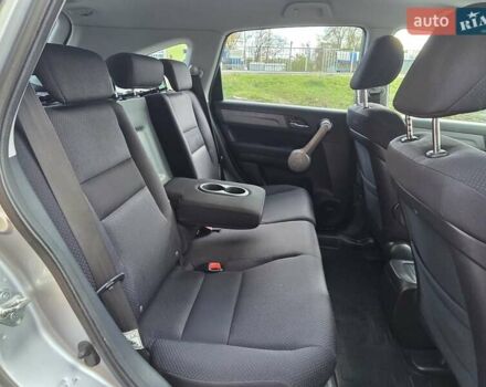 Серый Хонда СРВ, объемом двигателя 2.2 л и пробегом 241 тыс. км за 10500 $, фото 34 на Automoto.ua