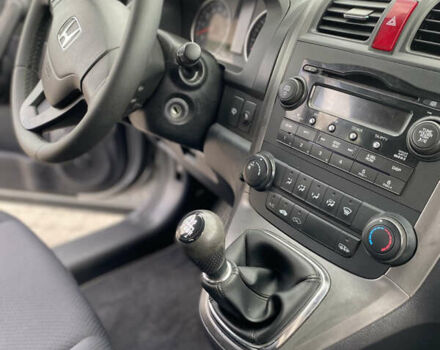 Хонда СРВ 2008 в Радивилове на Automoto.ua Серый Хонда СРВ, объемом двигателя 2 л и пробегом 252 тыс. км за 9550 $, фото 19 на Automoto.ua