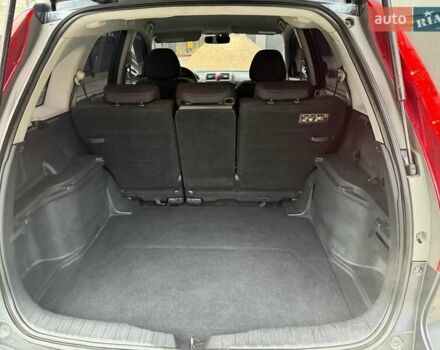 Серый Хонда СРВ, объемом двигателя 2 л и пробегом 239 тыс. км за 10750 $, фото 13 на Automoto.ua