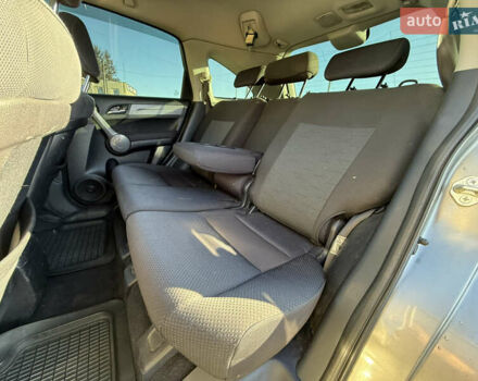 Серый Хонда СРВ, объемом двигателя 2.4 л и пробегом 214 тыс. км за 9500 $, фото 33 на Automoto.ua