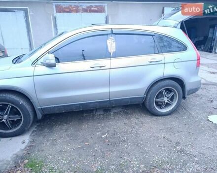 Серый Хонда СРВ, объемом двигателя 2 л и пробегом 228 тыс. км за 9500 $, фото 4 на Automoto.ua