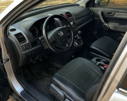 Серый Хонда СРВ, объемом двигателя 2.2 л и пробегом 195 тыс. км за 10300 $, фото 5 на Automoto.ua