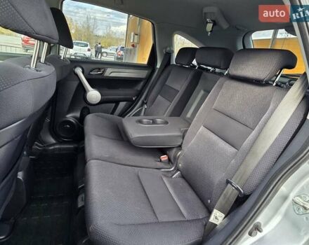 Серый Хонда СРВ, объемом двигателя 2.2 л и пробегом 241 тыс. км за 10500 $, фото 26 на Automoto.ua