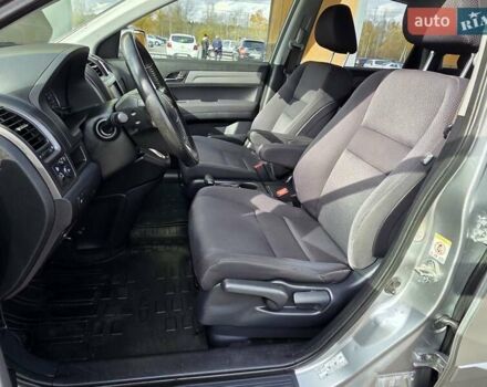 Серый Хонда СРВ, объемом двигателя 2.2 л и пробегом 241 тыс. км за 10500 $, фото 30 на Automoto.ua