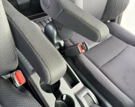 Сірий Хонда СРВ, об'ємом двигуна 2.2 л та пробігом 218 тис. км за 10950 $, фото 28 на Automoto.ua