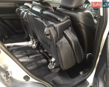 Сірий Хонда СРВ, об'ємом двигуна 2.4 л та пробігом 255 тис. км за 11200 $, фото 3 на Automoto.ua