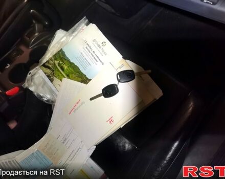 Серый Хонда СРВ, объемом двигателя 2.2 л и пробегом 288 тыс. км за 6300 $, фото 2 на Automoto.ua