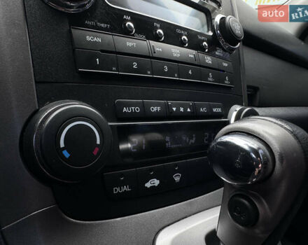 Серый Хонда СРВ, объемом двигателя 2 л и пробегом 157 тыс. км за 11350 $, фото 30 на Automoto.ua