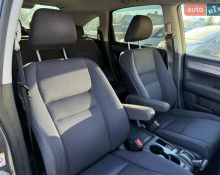 Серый Хонда СРВ, объемом двигателя 2.4 л и пробегом 214 тыс. км за 9500 $, фото 26 на Automoto.ua