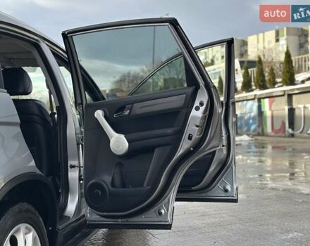 Сірий Хонда СРВ, об'ємом двигуна 2 л та пробігом 189 тис. км за 10750 $, фото 76 на Automoto.ua