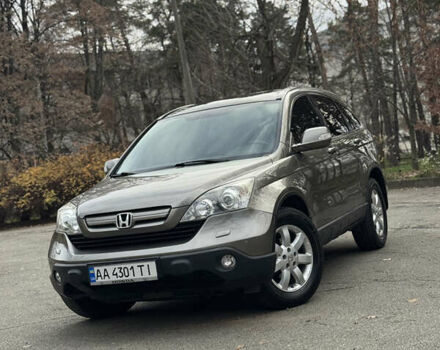 Серый Хонда СРВ, объемом двигателя 2.35 л и пробегом 200 тыс. км за 9999 $, фото 2 на Automoto.ua