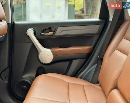 Хонда СРВ 2008 в Дрогобыче на Automoto.ua Серый Хонда СРВ, объемом двигателя 2 л и пробегом 192 тыс. км за 10800 $, фото 58 на Automoto.ua