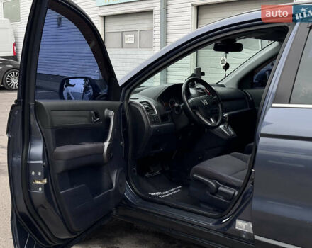 Серый Хонда СРВ, объемом двигателя 2 л и пробегом 157 тыс. км за 11350 $, фото 18 на Automoto.ua