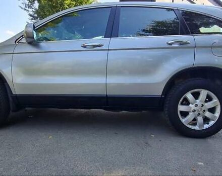 Серый Хонда СРВ, объемом двигателя 2.4 л и пробегом 220 тыс. км за 13000 $, фото 1 на Automoto.ua