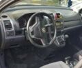 Серый Хонда СРВ, объемом двигателя 2 л и пробегом 300 тыс. км за 9000 $, фото 3 на Automoto.ua