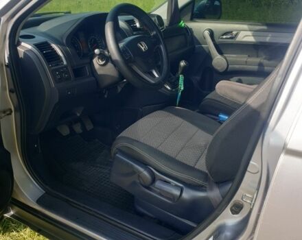 Серый Хонда СРВ, объемом двигателя 2.2 л и пробегом 270 тыс. км за 9500 $, фото 6 на Automoto.ua