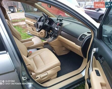 Серый Хонда СРВ, объемом двигателя 2.4 л и пробегом 219 тыс. км за 8500 $, фото 4 на Automoto.ua