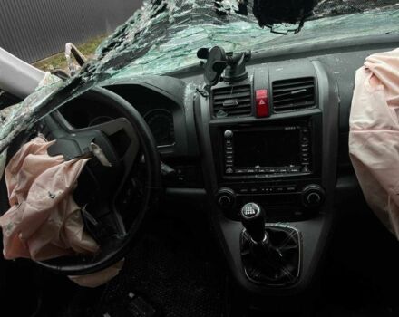 Серый Хонда СРВ, объемом двигателя 2.2 л и пробегом 213 тыс. км за 3100 $, фото 17 на Automoto.ua