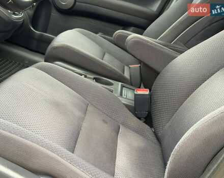 Сірий Хонда СРВ, об'ємом двигуна 2 л та пробігом 187 тис. км за 10950 $, фото 23 на Automoto.ua