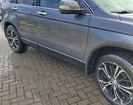 Серый Хонда СРВ, объемом двигателя 2.2 л и пробегом 232 тыс. км за 11300 $, фото 6 на Automoto.ua