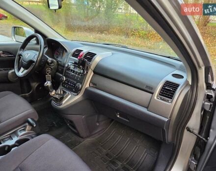 Хонда СРВ 2009 в Харькове на Automoto.ua Серый Хонда СРВ, объемом двигателя 2.2 л и пробегом 211 тыс. км за 11300 $, фото 35 на Automoto.ua