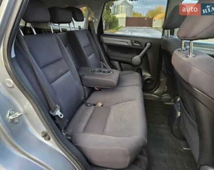 Хонда СРВ 2009 в Харькове на Automoto.ua Серый Хонда СРВ, объемом двигателя 2.2 л и пробегом 211 тыс. км за 11300 $, фото 30 на Automoto.ua