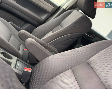 Сірий Хонда СРВ, об'ємом двигуна 2 л та пробігом 187 тис. км за 10950 $, фото 25 на Automoto.ua