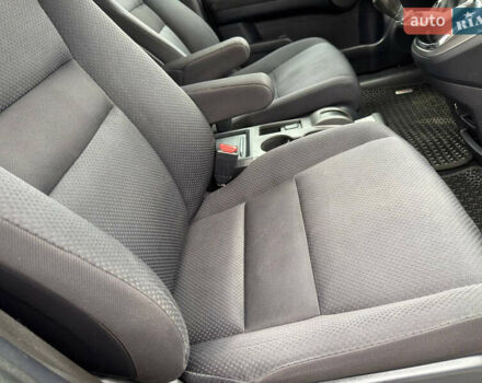 Сірий Хонда СРВ, об'ємом двигуна 2 л та пробігом 187 тис. км за 10950 $, фото 43 на Automoto.ua