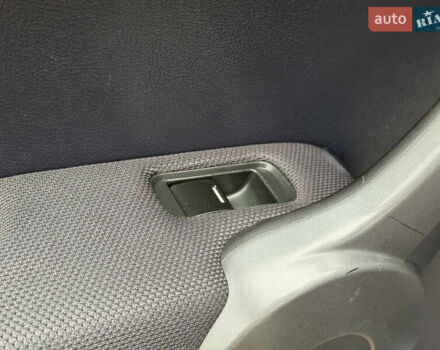 Сірий Хонда СРВ, об'ємом двигуна 2 л та пробігом 187 тис. км за 10950 $, фото 28 на Automoto.ua