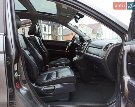 Серый Хонда СРВ, объемом двигателя 2.2 л и пробегом 175 тыс. км за 15450 $, фото 18 на Automoto.ua