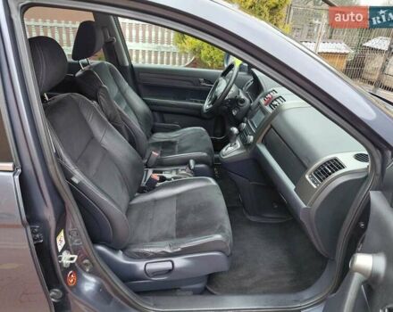 Серый Хонда СРВ, объемом двигателя 2.2 л и пробегом 275 тыс. км за 12400 $, фото 10 на Automoto.ua