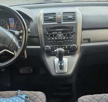 Серый Хонда СРВ, объемом двигателя 2.36 л и пробегом 187 тыс. км за 11900 $, фото 2 на Automoto.ua