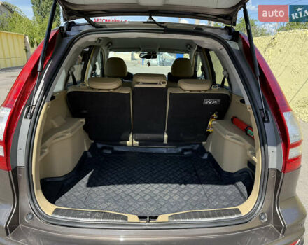 Серый Хонда СРВ, объемом двигателя 2.4 л и пробегом 160 тыс. км за 11000 $, фото 4 на Automoto.ua