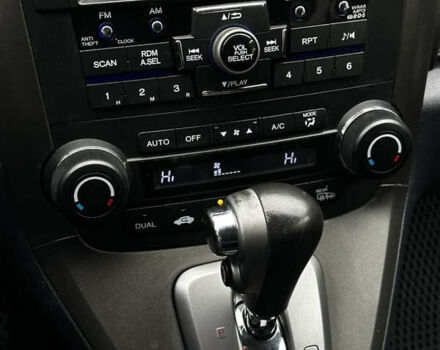 Серый Хонда СРВ, объемом двигателя 2.2 л и пробегом 243 тыс. км за 12100 $, фото 9 на Automoto.ua