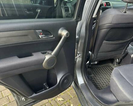 Сірий Хонда СРВ, об'ємом двигуна 2.2 л та пробігом 279 тис. км за 10999 $, фото 16 на Automoto.ua