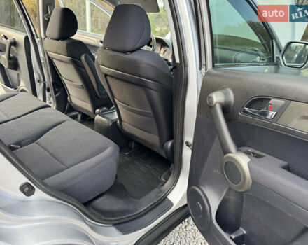 Серый Хонда СРВ, объемом двигателя 2.2 л и пробегом 246 тыс. км за 11850 $, фото 60 на Automoto.ua