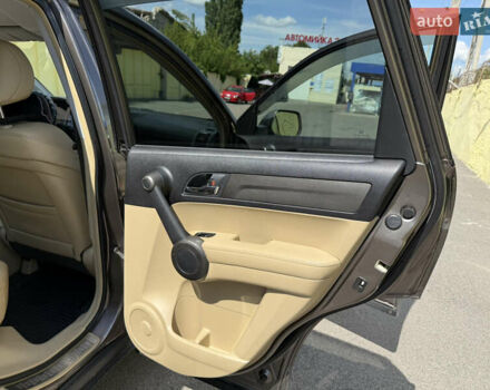 Серый Хонда СРВ, объемом двигателя 2.4 л и пробегом 160 тыс. км за 11000 $, фото 13 на Automoto.ua