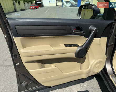 Серый Хонда СРВ, объемом двигателя 2.4 л и пробегом 160 тыс. км за 11000 $, фото 15 на Automoto.ua