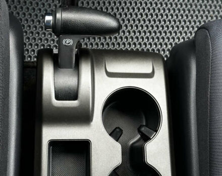 Серый Хонда СРВ, объемом двигателя 2.2 л и пробегом 243 тыс. км за 12100 $, фото 10 на Automoto.ua