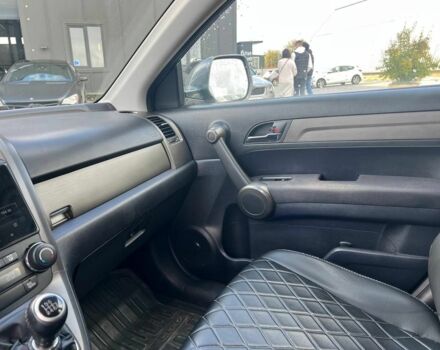 Хонда СРВ 2011 в Львове на Automoto.ua Серый Хонда СРВ, объемом двигателя 2 л и пробегом 164 тыс. км за 13590 $, фото 30 на Automoto.ua