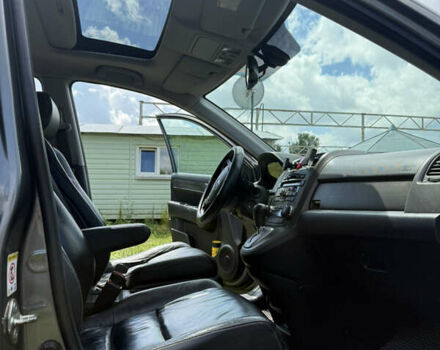 Серый Хонда СРВ, объемом двигателя 2.4 л и пробегом 190 тыс. км за 12700 $, фото 2 на Automoto.ua