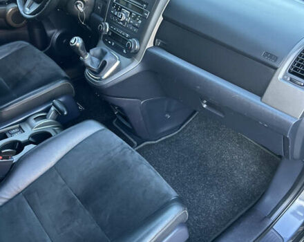 Сірий Хонда СРВ, об'ємом двигуна 2.2 л та пробігом 175 тис. км за 13999 $, фото 82 на Automoto.ua