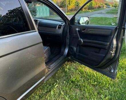 Сірий Хонда СРВ, об'ємом двигуна 2.35 л та пробігом 307 тис. км за 12000 $, фото 13 на Automoto.ua