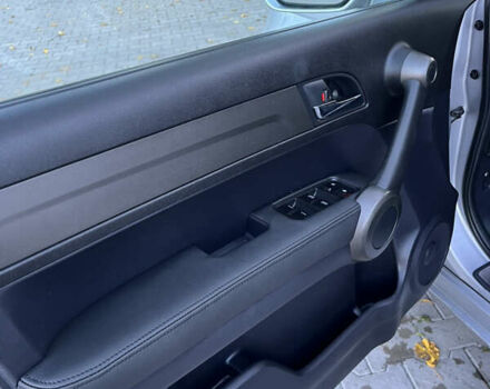 Хонда СРВ 2011 в Черновцах на Automoto.ua Серый Хонда СРВ, объемом двигателя 2.2 л и пробегом 218 тыс. км за 13990 $, фото 12 на Automoto.ua