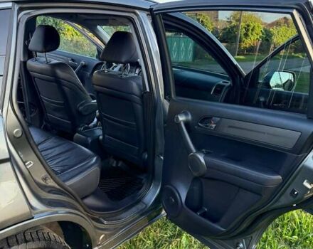 Сірий Хонда СРВ, об'ємом двигуна 2.35 л та пробігом 307 тис. км за 12000 $, фото 18 на Automoto.ua