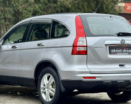 Серый Хонда СРВ, объемом двигателя 2 л и пробегом 175 тыс. км за 12299 $, фото 7 на Automoto.ua